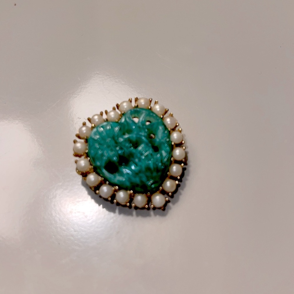 Vintage Ciner heart jade-like and seed pearls brooch